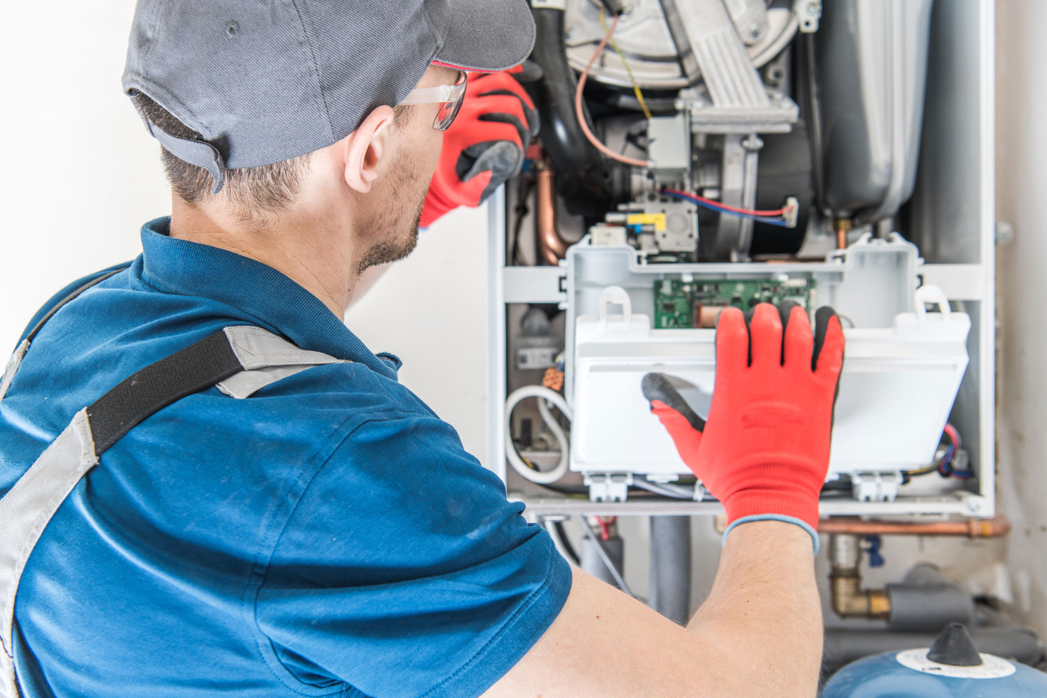 https://local-emergency-plumber.co.uk/wp-content/uploads/2021/10/heating-central-gas-furnace-AFRW6SQ.jpg
